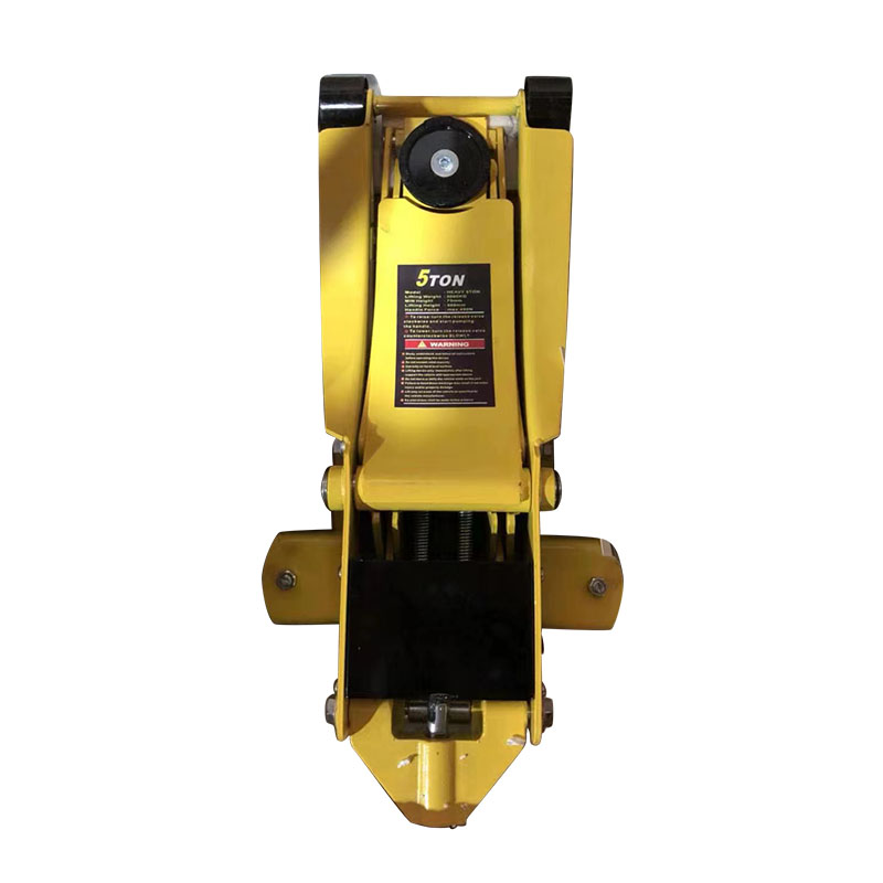 Как гидравлический домкрат на полу автомобиля может повысить эффективность обслуживания автомобиля?